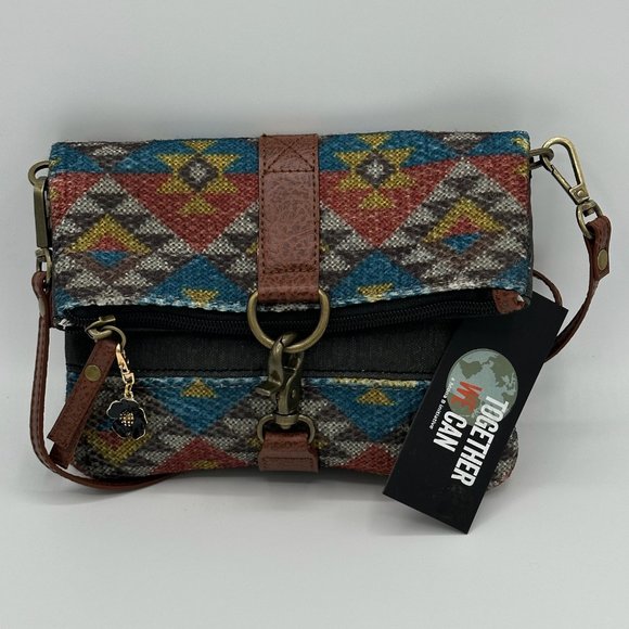 NWT Paige Up-Cycled Canvas and Durrie Crossbody M-6528 by Mona B - Picture 1 of 7